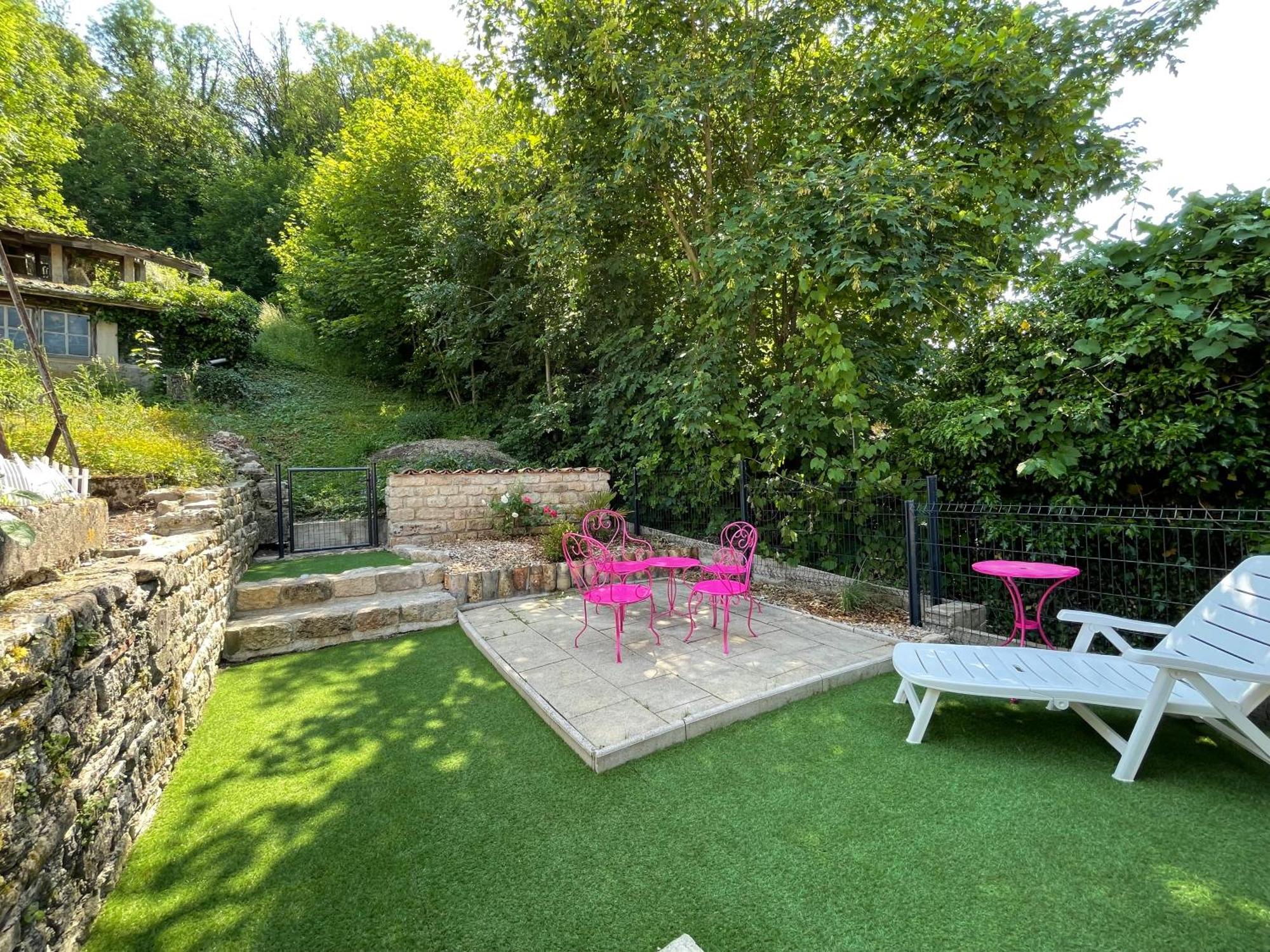 La P'Tite Maison Et Votre Terrasse Prive ! ジョアンヴィル エクステリア 写真
